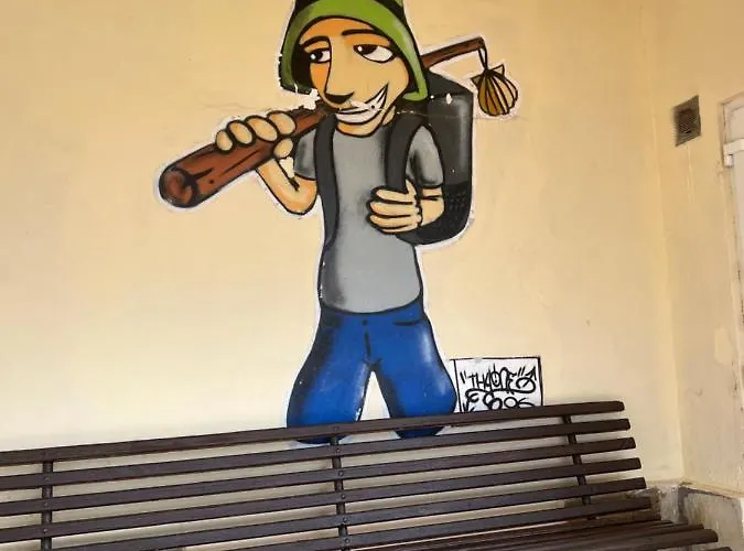 Albergue Municipal Hostel *